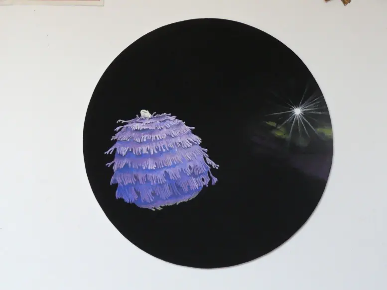 Barbara Kastelec: Semena (Delphinium peregrinum/Blue Planet (2014)
gvaš na platnu), gvaš